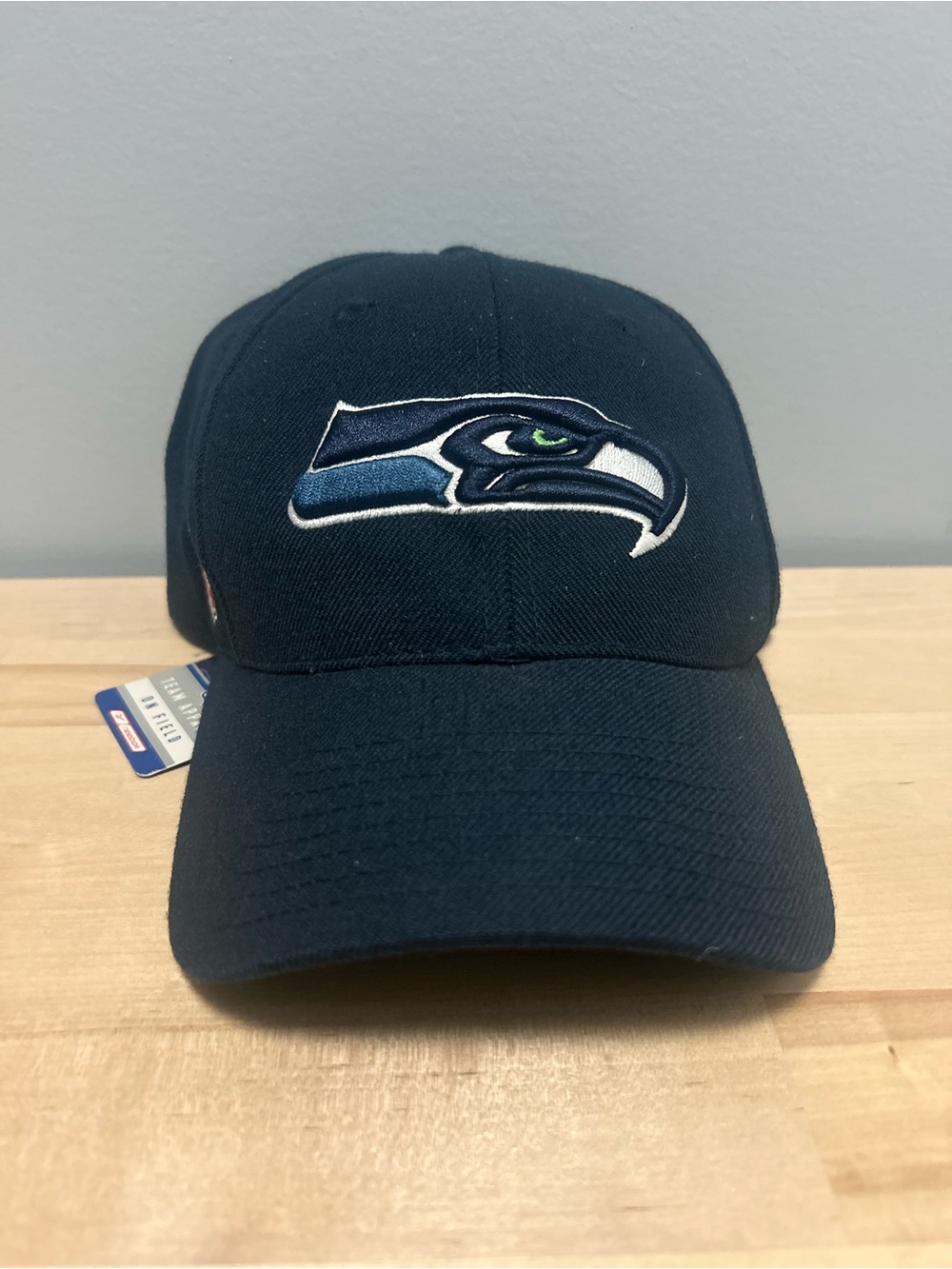Seattle Seahawks NFL Reebok On-Field Sideline Strapback NEW